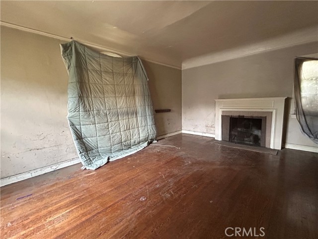 4170 4th Avenue, Los Angeles CA: https://media.crmls.org/medias/02044962-2a00-4320-a3a2-1b5db37c79ad.jpg
