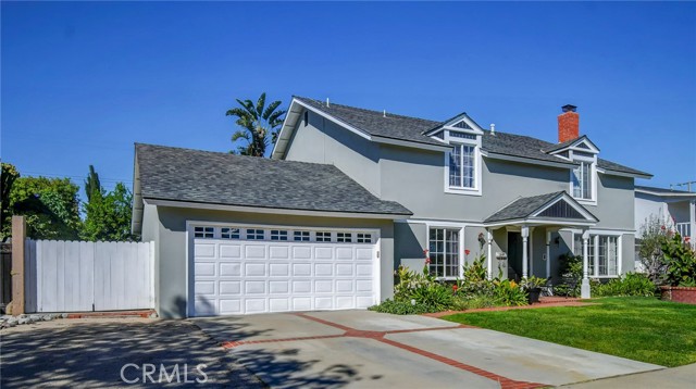 Detail Gallery Image 3 of 50 For 2401 E Avalon, Santa Ana,  CA 92705 - 5 Beds | 3 Baths