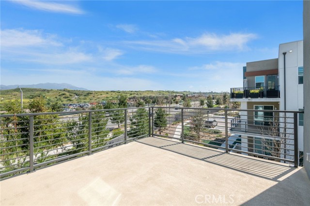 Detail Gallery Image 12 of 70 For 191 Sash, Irvine,  CA 92618 - 4 Beds | 3/1 Baths