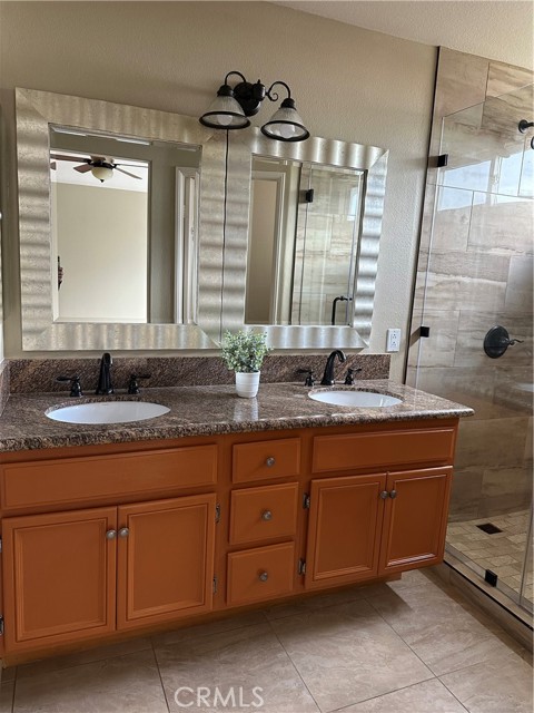 2165 Harris Street, Colton CA: https://media.crmls.org/medias/0204d3ef-06f4-4810-a6cf-630894865647.jpg