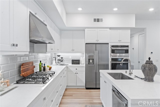 167 Sash, Irvine CA: https://media.crmls.org/medias/02051fd9-7a7a-40f8-87fc-2ab792d64fef.jpg