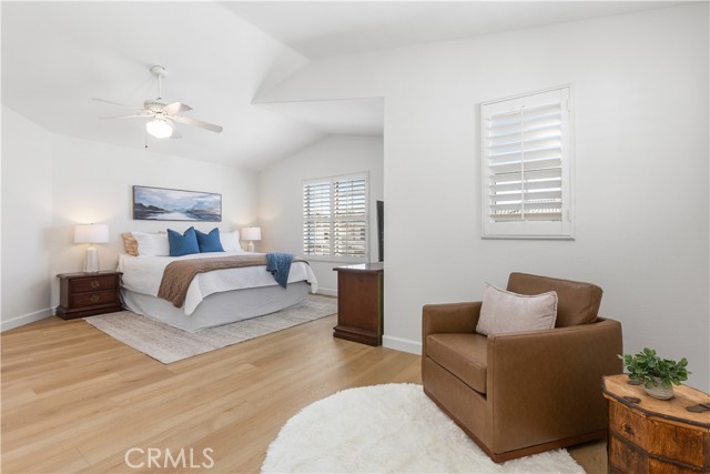 Image 15 of 38 For 16 Woodsong  