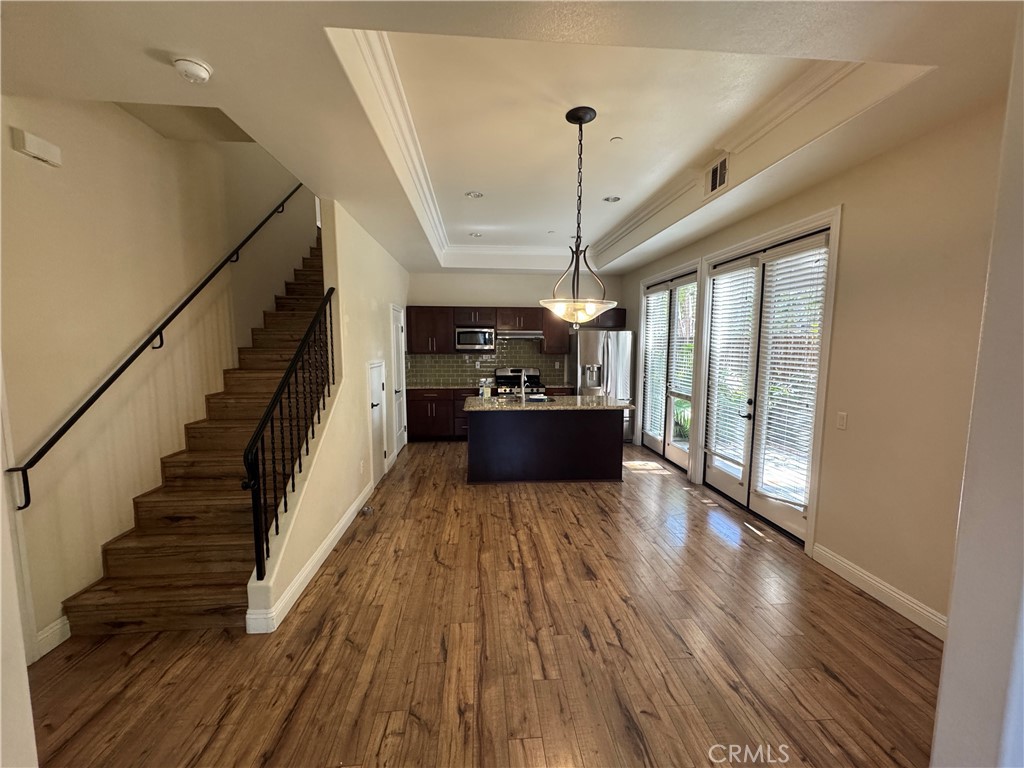 71 N Bonnie Avenue #1