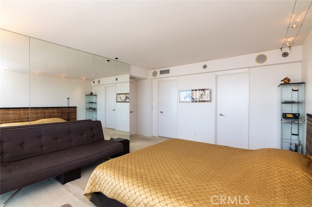 222 Monterey Road, Glendale CA: https://media.crmls.org/medias/0205c280-ee82-494b-b2da-d57da93c7903.jpg