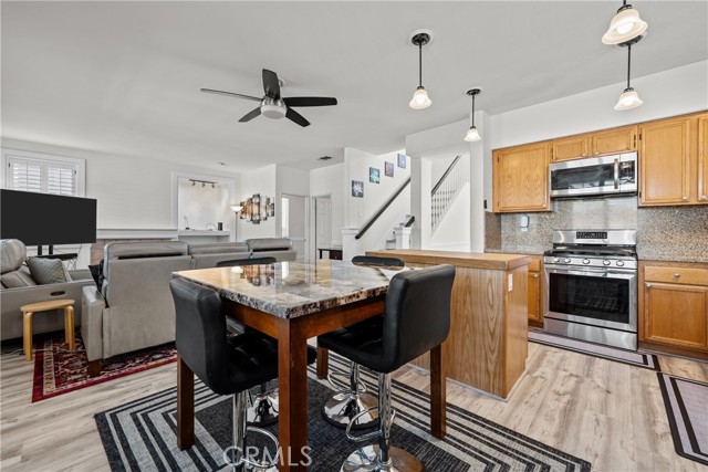 Detail Gallery Image 10 of 33 For 39823 Hillsboro Cir, Murrieta,  CA 92562 - 4 Beds | 3 Baths