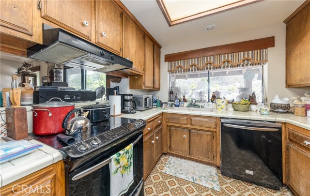 26600 Rio Vista Drive, Hemet CA: https://media.crmls.org/medias/02075770-fe58-4f5d-a038-4454fb52a4d6.jpg