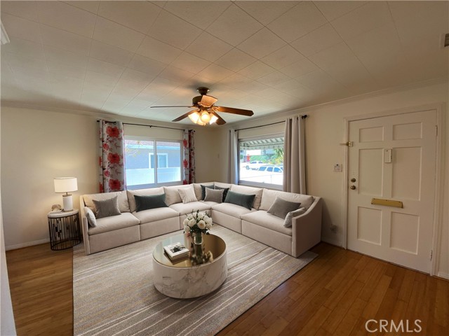 Detail Gallery Image 2 of 17 For 1067 W 25th St, San Pedro,  CA 90731 - 2 Beds | 1 Baths