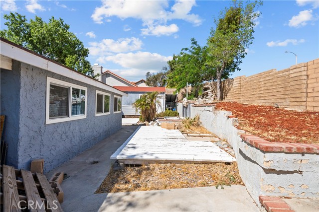 529 Hilltop, Palmdale CA: https://media.crmls.org/medias/0207f817-34e5-4f65-83f8-dbd373592bde.jpg