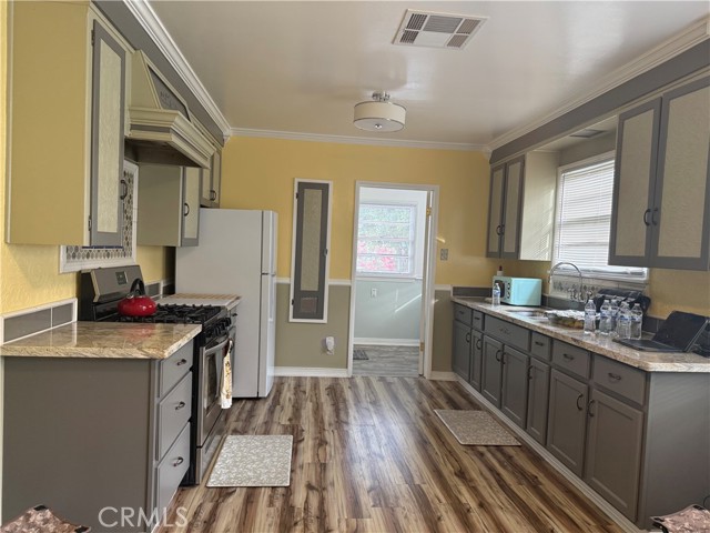 Front Image Thumbnail for CRDW25244594