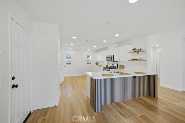 Detail Gallery Image 10 of 54 For 3418 Presidio, Perris,  CA 92570 - 4 Beds | 2/1 Baths