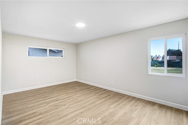 Detail Gallery Image 13 of 19 For 2571 12th St, Riverside,  CA 92507 - 4 Beds | 2 Baths