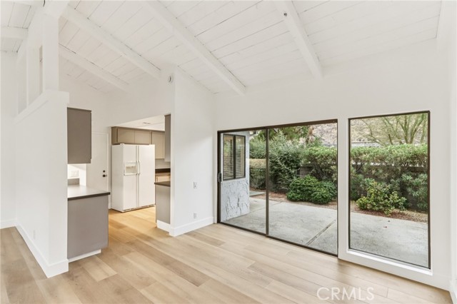 Detail Gallery Image 8 of 37 For 2542 Miramonte Cir #C,  Palm Springs,  CA 92264 - 3 Beds | 2/1 Baths