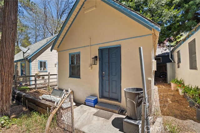 632 Leebert Way, Crestline CA: https://media.crmls.org/medias/020a527b-7ec3-485f-b9fc-ba05f2c56d63.jpg