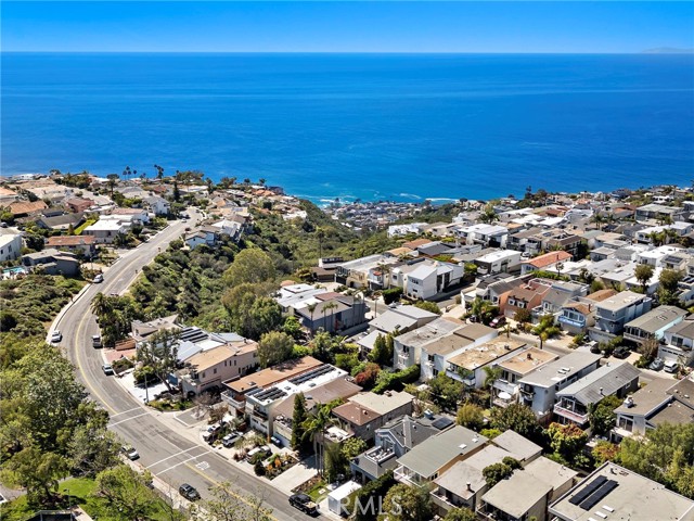 Detail Gallery Image 36 of 41 For 923 Balboa Avenue, Laguna Beach,  CA 92651 - 3 Beds | 2/1 Baths