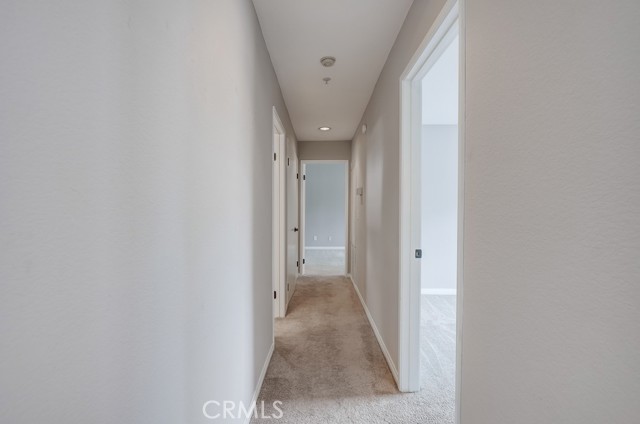 253 Gallery Way, Tustin CA: https://media.crmls.org/medias/020b0d66-03a6-43b7-8e51-44c9ea79fdd5.jpg