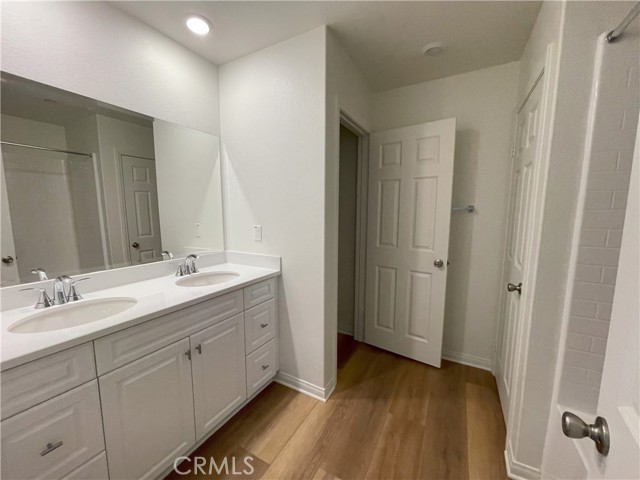3908 E Coronado Privado Street, Ontario CA: https://media.crmls.org/medias/020b2332-8eea-4df5-a952-b8d110ac1ea2.jpg