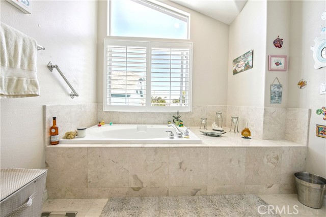 Detail Gallery Image 17 of 29 For 2313 Nelson a,  Redondo Beach,  CA 90278 - 4 Beds | 3/1 Baths