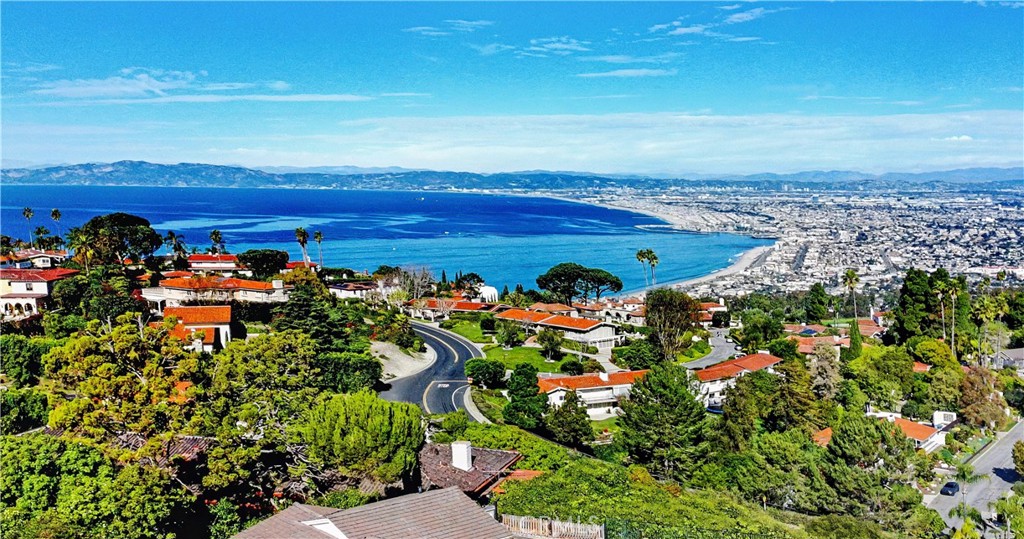 Picture of Palos Verdes Estates, CA 90274