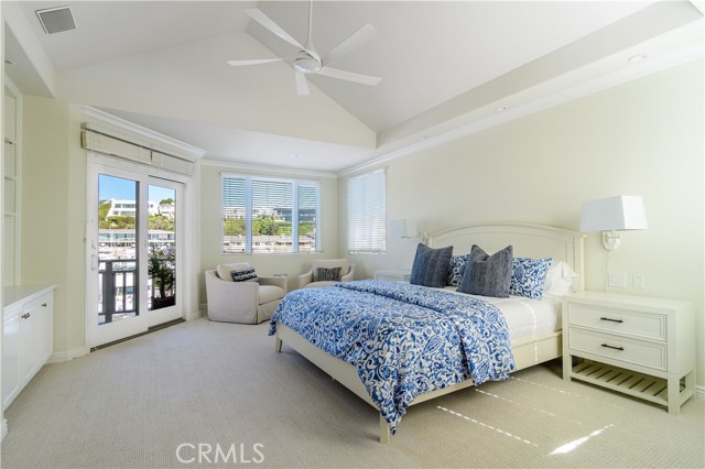 Detail Gallery Image 15 of 28 For 331 E Bay Front, Newport Beach,  CA 92662 - 3 Beds | 3 Baths