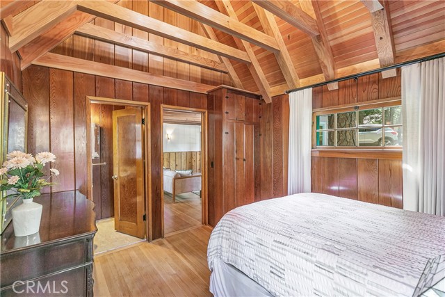 187 Cedar Circle Circle, Lake Arrowhead CA: https://media.crmls.org/medias/020c7ce3-d005-4c0b-ba60-0316a9430c8d.jpg