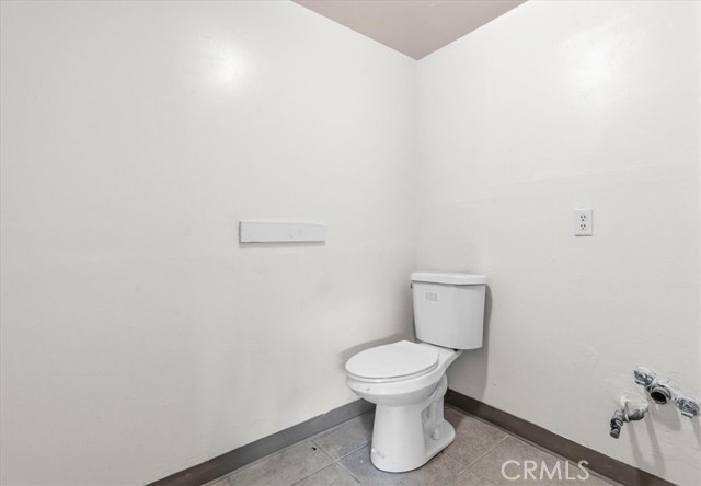 Detail Gallery Image 21 of 35 For 13257 2nd, Chino,  CA 91710 - 2 Beds | 1 Baths