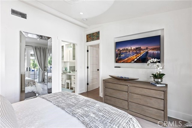 Detail Gallery Image 10 of 17 For 31642 Jewel Ave, Laguna Beach,  CA 92651 - 3 Beds | 2 Baths