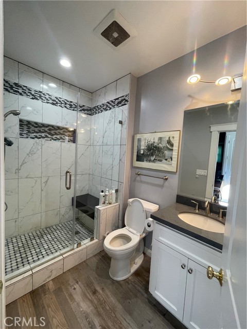 Detail Gallery Image 17 of 40 For 17183 Sunburst, –,  CA 91325 - 3 Beds | 4/1 Baths