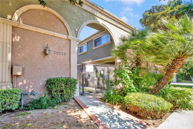 Detail Gallery Image 1 of 1 For 20225 Cohasset St #9,  Winnetka,  CA 91306 - 2 Beds | 1 Baths