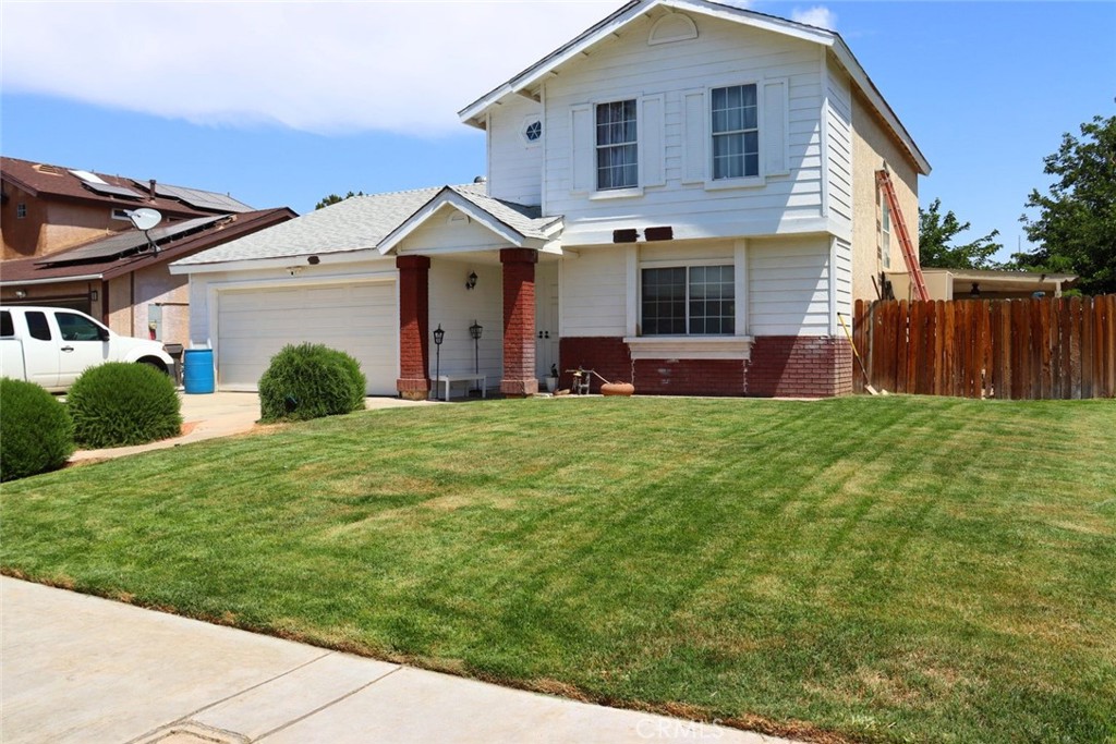5009 E Avenue R11