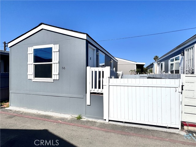 7560 Woodman Place, Van Nuys CA: https://media.crmls.org/medias/020fd8d8-e733-423d-9532-e60ce962211c.jpg