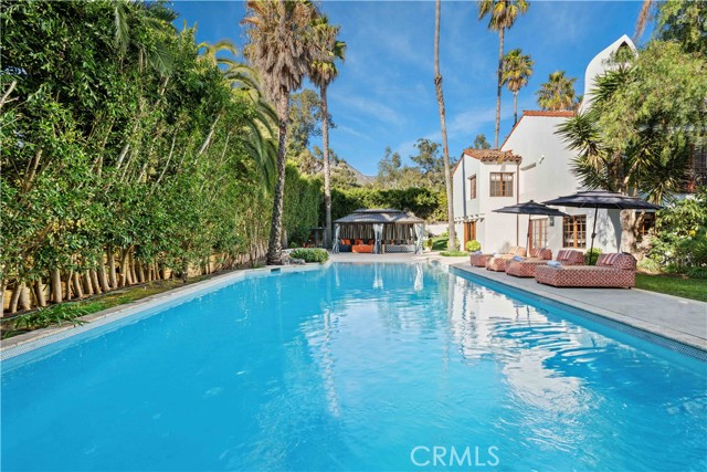 2347 E Valley Road, Montecito CA: https://media.crmls.org/medias/020fe16d-4f3f-4627-bd85-b92e359b4d99.jpg