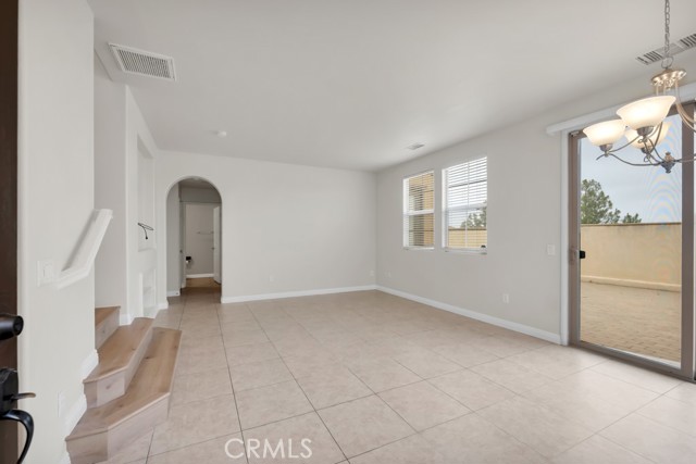 20212 Pienza Lane, Porter Ranch CA: https://media.crmls.org/medias/020ffb08-c7f4-419f-86b1-01f365c9ea9e.jpg