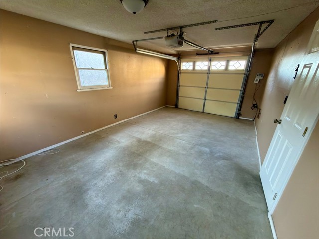 Image 11 of 15 For 5552 Vonnie