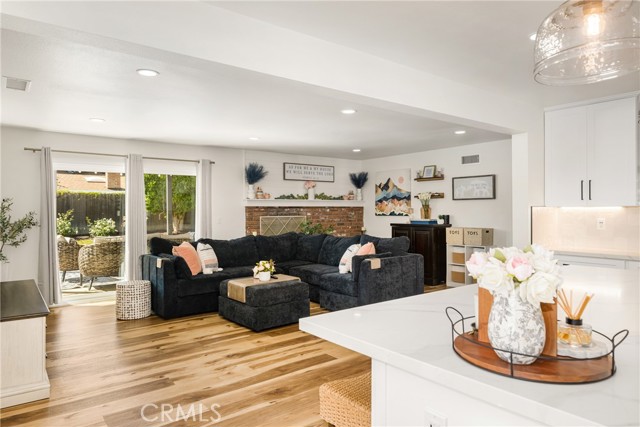 Detail Gallery Image 12 of 49 For 13381 Del Cerro Dr, Tustin,  CA 92780 - 5 Beds | 3 Baths