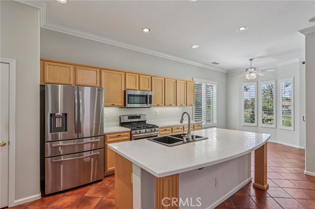 9302 Reserve Drive, Corona CA: https://media.crmls.org/medias/02112082-6906-4fe0-b5ed-f787ad4d0ead.jpg
