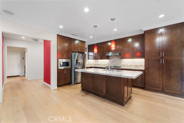 Detail Gallery Image 2 of 26 For 206 Bancroft, Irvine,  CA 92620 - 4 Beds | 3 Baths