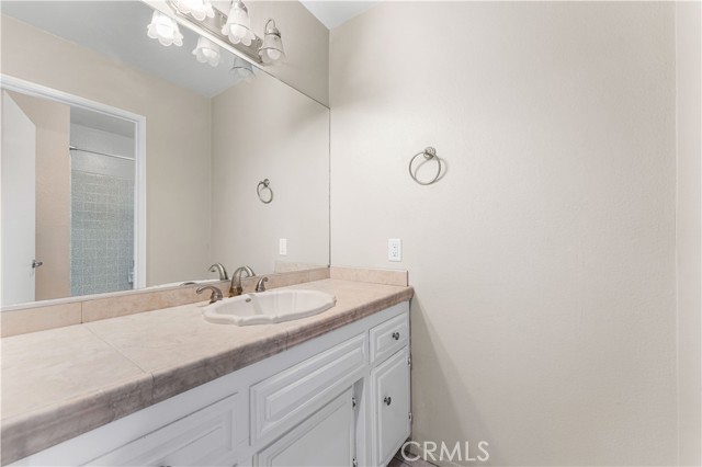 Detail Gallery Image 35 of 55 For 44125 Planet Cir, Lancaster,  CA 93536 - 2 Beds | 2 Baths