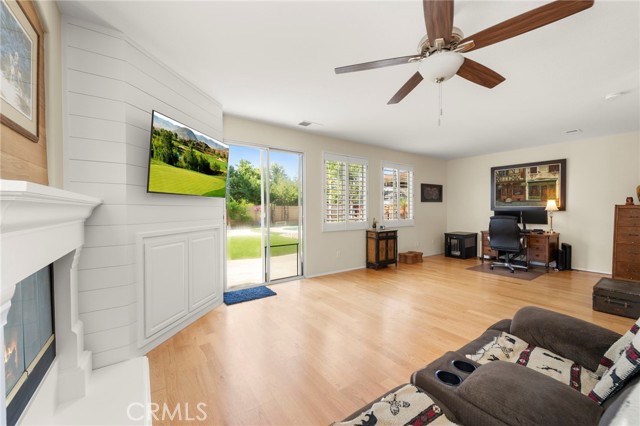 32392 Giverny Court, Winchester CA: https://media.crmls.org/medias/0211e7bd-7cb5-4684-b245-678a45fc6a51.jpg