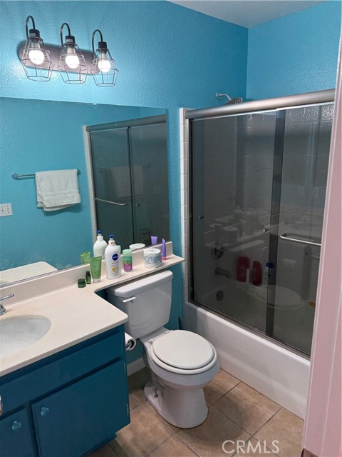 Detail Gallery Image 12 of 19 For 43527 Grange, Lancaster,  CA 93535 - 4 Beds | 2 Baths