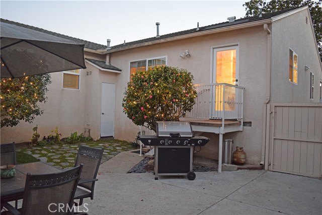 Room to entertain in the nicely landscaped backyard