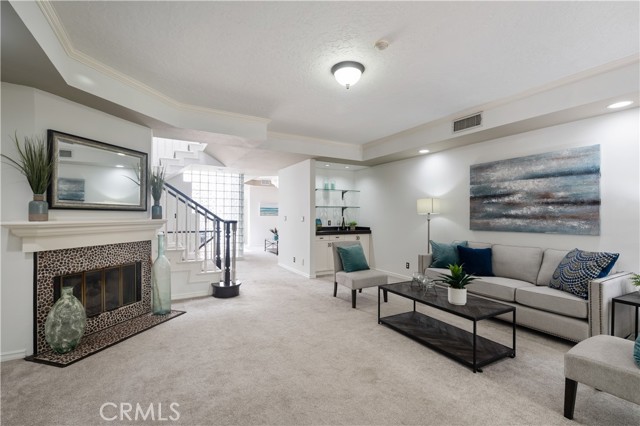 2006 Aviation Way, Redondo Beach CA: https://media.crmls.org/medias/0213f2a2-659b-427f-bf14-cf04cfdcfcfe.jpg