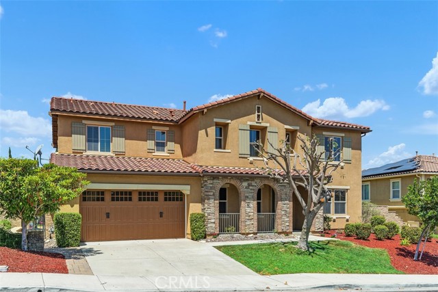 Detail Gallery Image 3 of 54 For 44207 Reidel St, Temecula,  CA 92592 - 5 Beds | 3/1 Baths