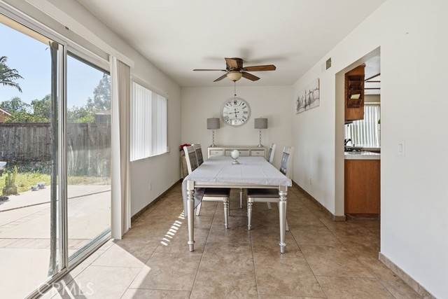 Detail Gallery Image 11 of 68 For 7960 Carlyle Dr, Jurupa Valley,  CA 92509 - 3 Beds | 2/1 Baths