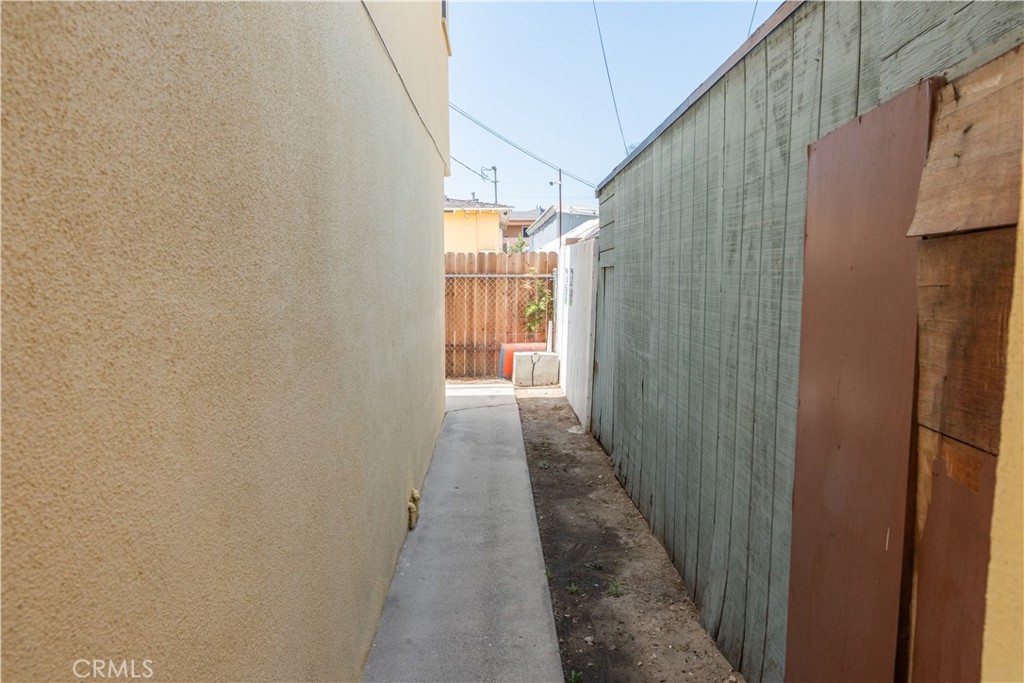 MLS #DW25191033 image #5