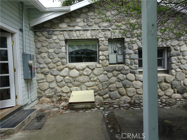 2952 Mill Creek Road, Mentone CA: https://media.crmls.org/medias/02188b3c-2b86-4d1b-a0c5-6f86d30b0fd4.jpg
