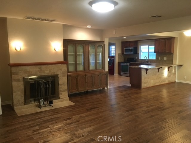 Image 1 of 25 For 124 Naomi