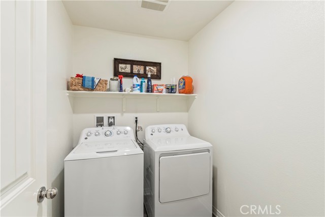 24125 Tuscany Avenue, Murrieta CA: https://media.crmls.org/medias/021928f3-b877-4c9d-834d-297ab87e5ffc.jpg