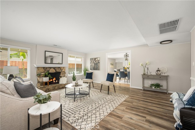 Detail Gallery Image 4 of 44 For 1725 Canard Ave, Placentia,  CA 92870 - 4 Beds | 2 Baths