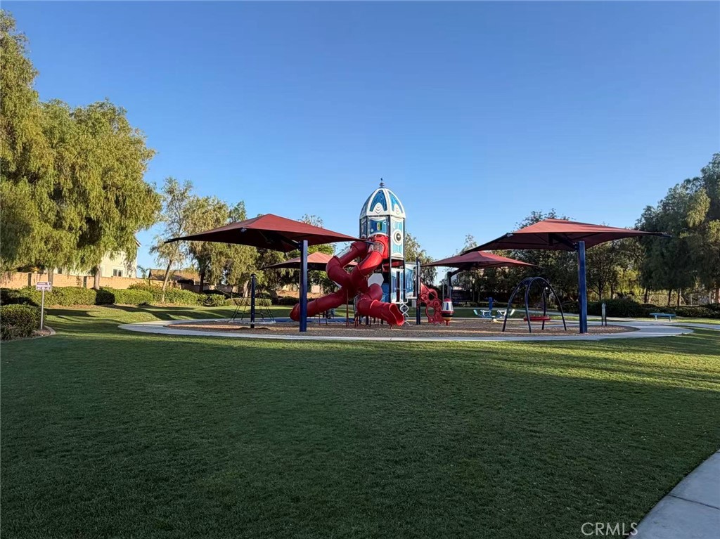 https://media.crmls.org/medias/02195f55-f78c-40cb-a2a6-de4a2cc5045c.jpg?preset=X-Large