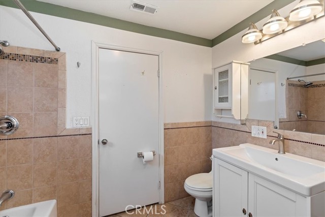 Detail Gallery Image 37 of 53 For 2701 W Windhaven Dr, Rialto,  CA 92377 - 4 Beds | 2 Baths